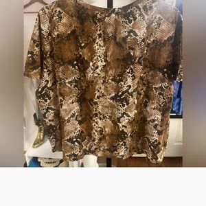 Snake print tshirt